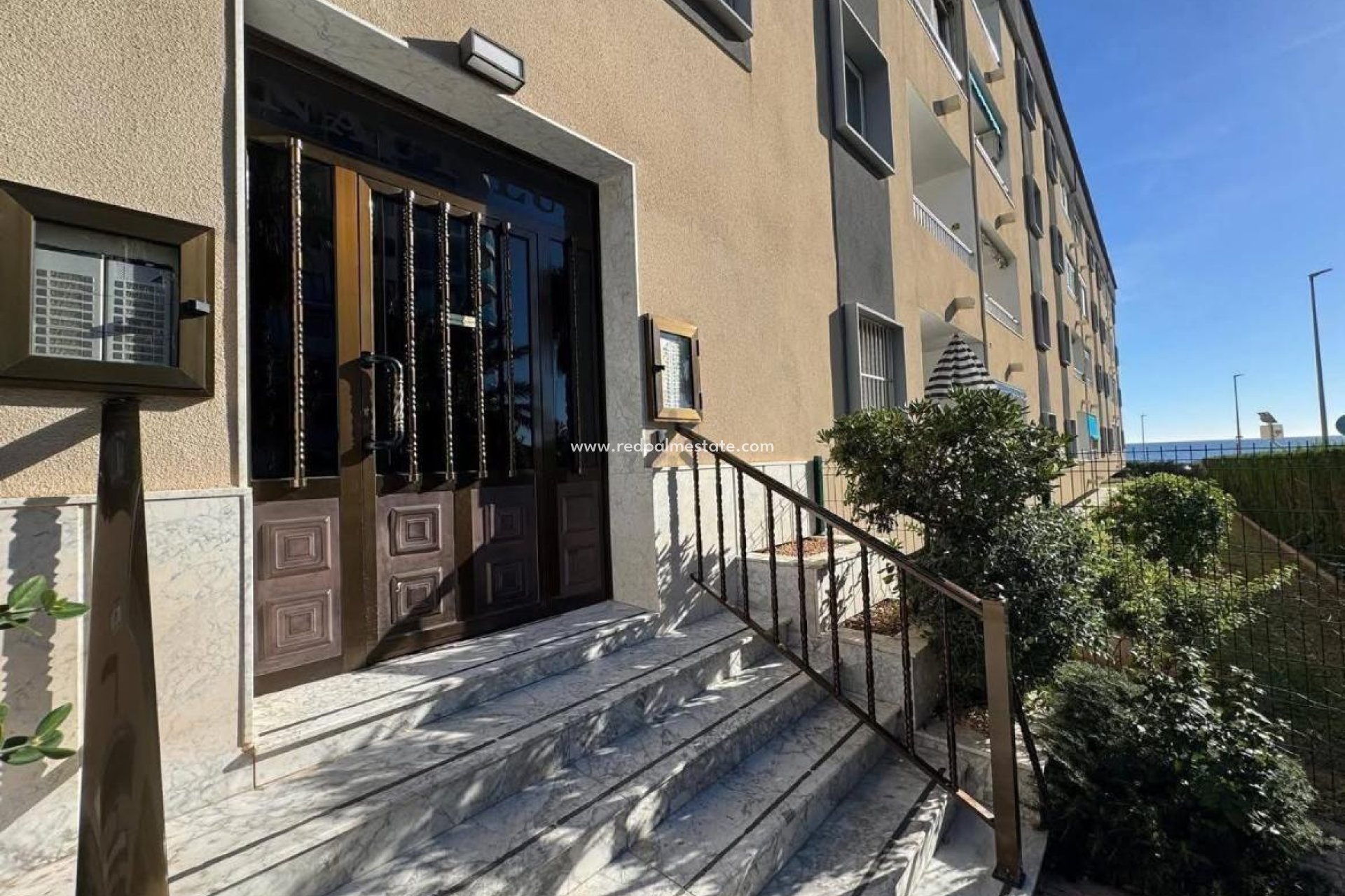 Reventa - Apartmentos -
Torrevieja - Punta prima