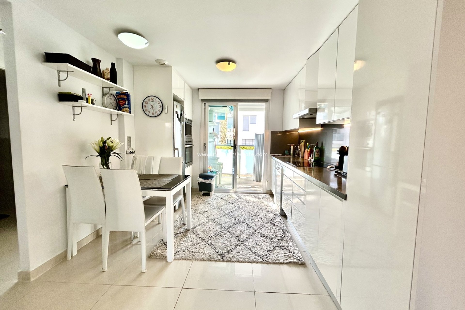 Reventa - Apartmentos -
Torrevieja - Punta prima