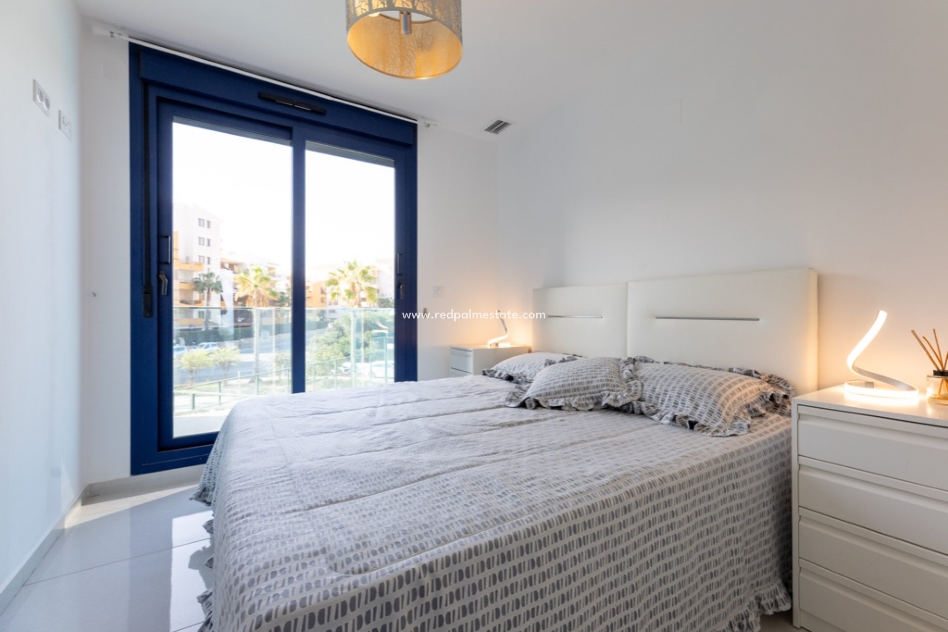 Reventa - Apartmentos -
Torrevieja - Sea Senses