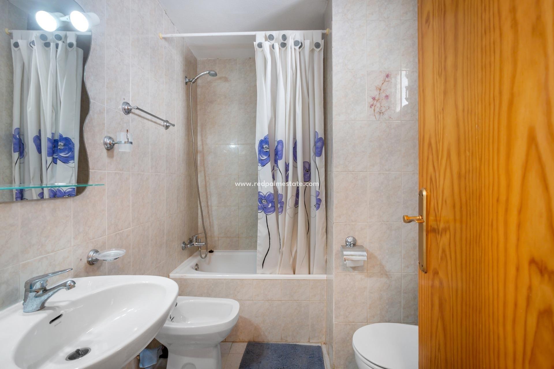 Reventa - Apartmentos -
Torrevieja - Torreblanca