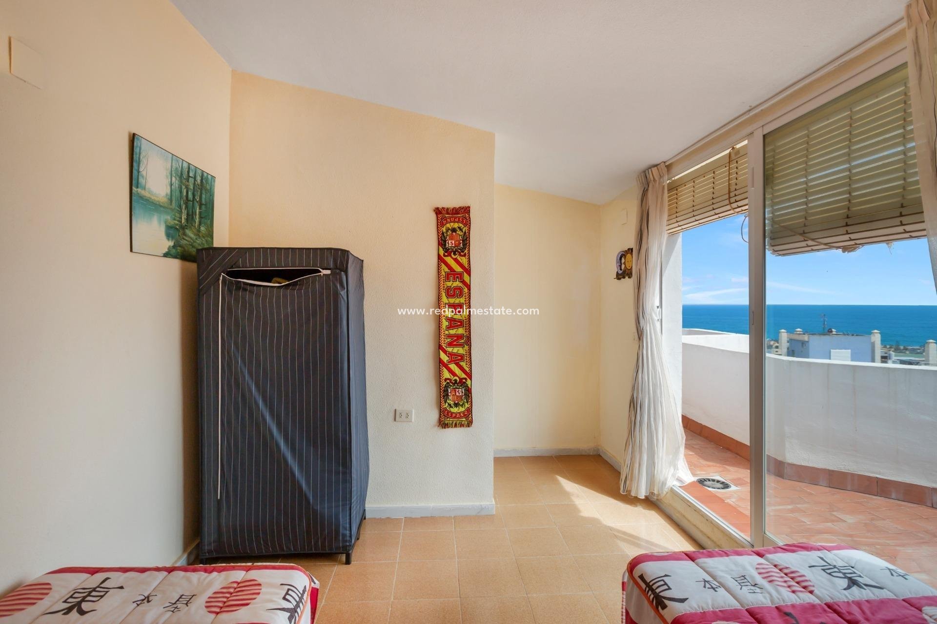 Reventa - Apartmentos -
Torrevieja - Torreblanca