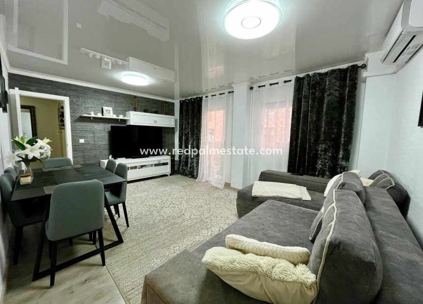 Reventa - Apartmentos -
Torrevieja