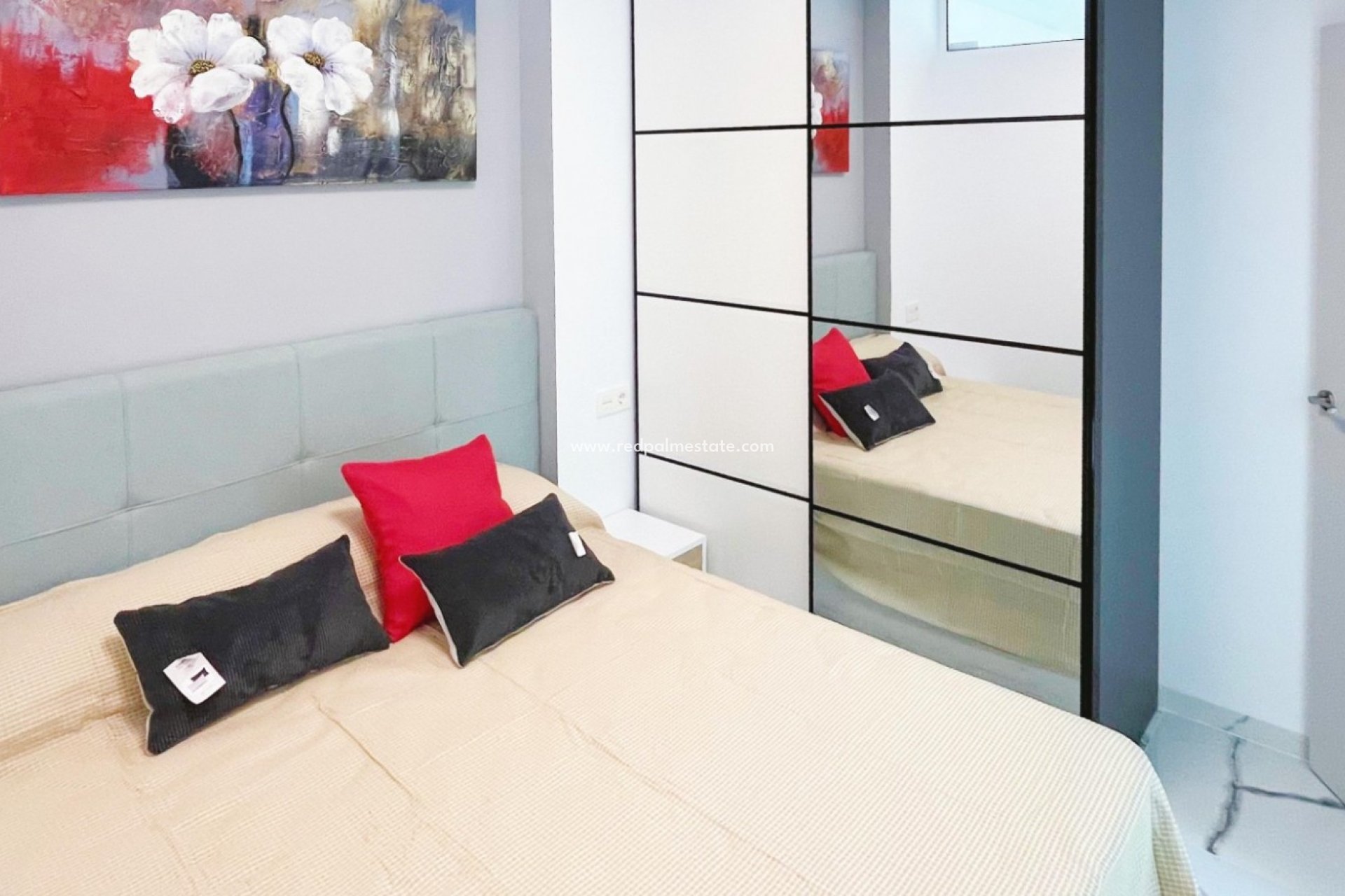 Reventa - Apartmentos -
Torrevieja