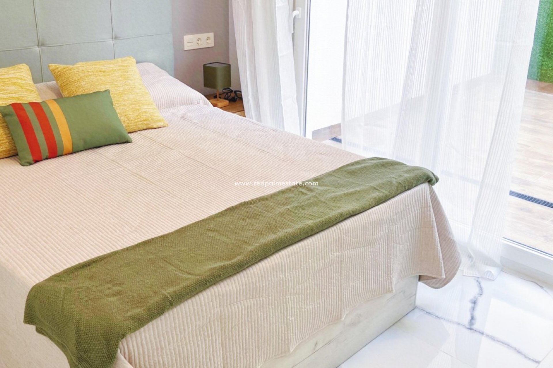 Reventa - Apartmentos -
Torrevieja