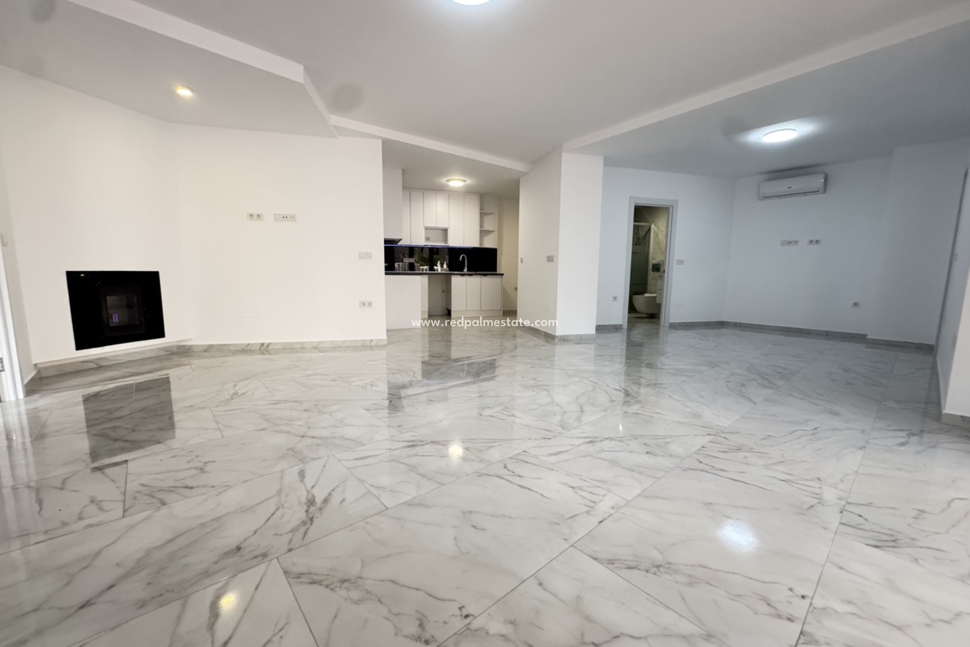 Reventa - Apartmentos -
Torrevieja