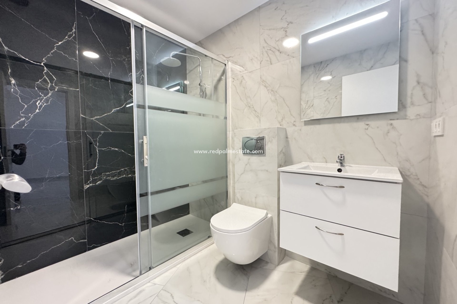 Reventa - Apartmentos -
Torrevieja