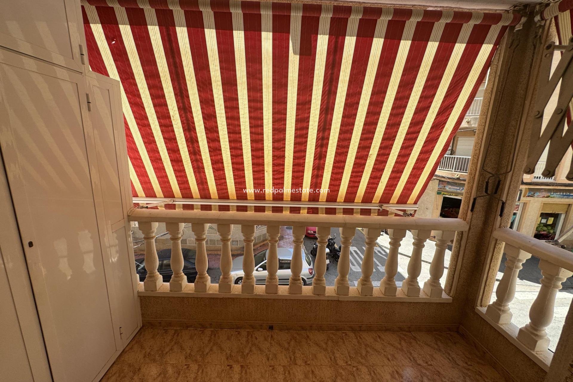 Reventa - Apartmentos -
Torrevieja