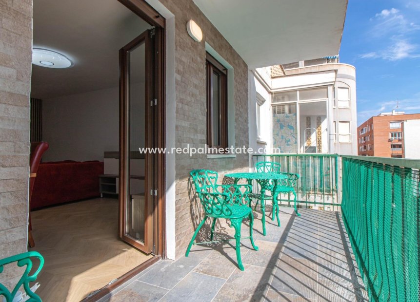 Reventa - Apartmentos -
Torrevieja