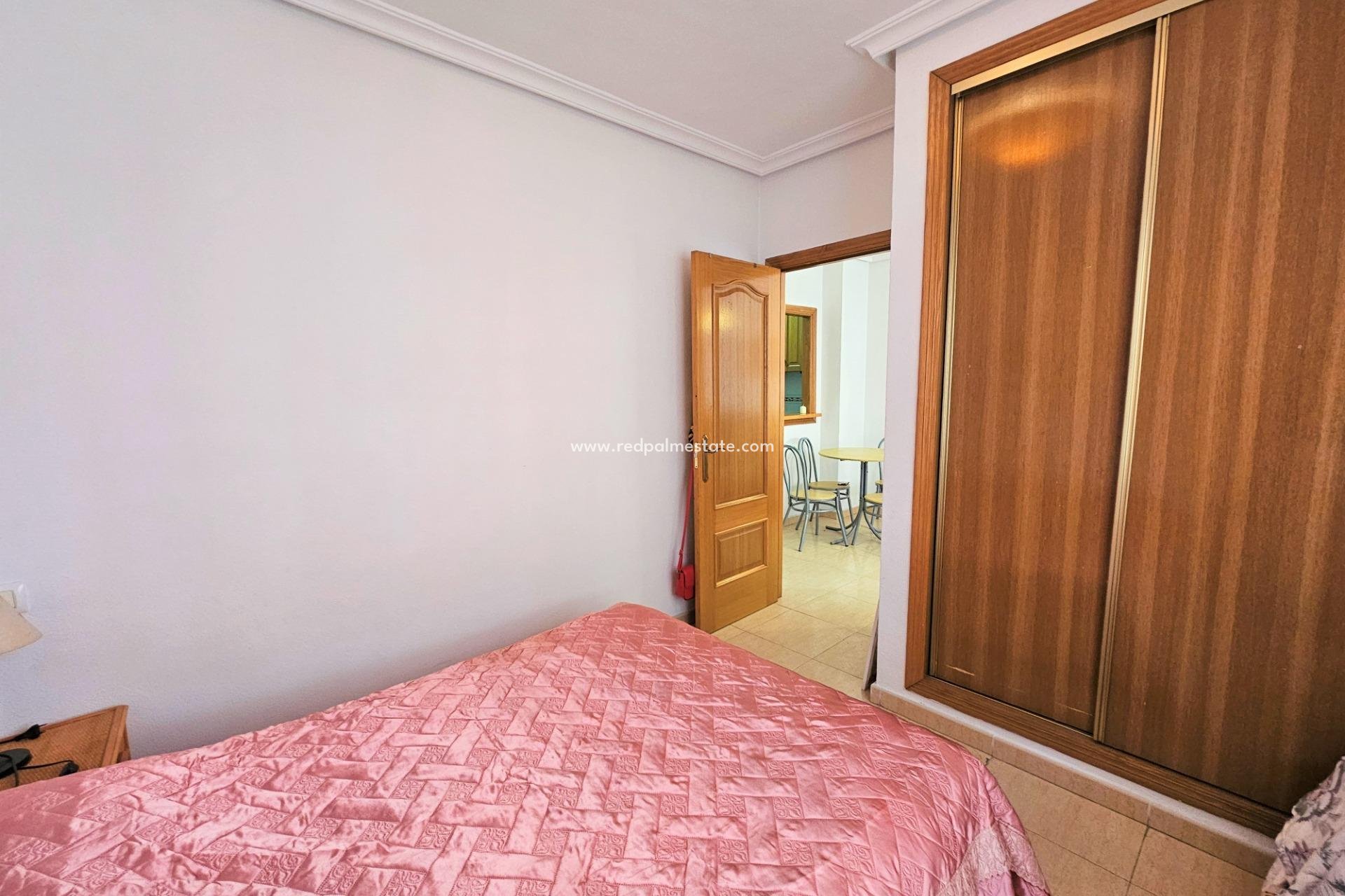 Reventa - Apartmentos -
Torrevieja