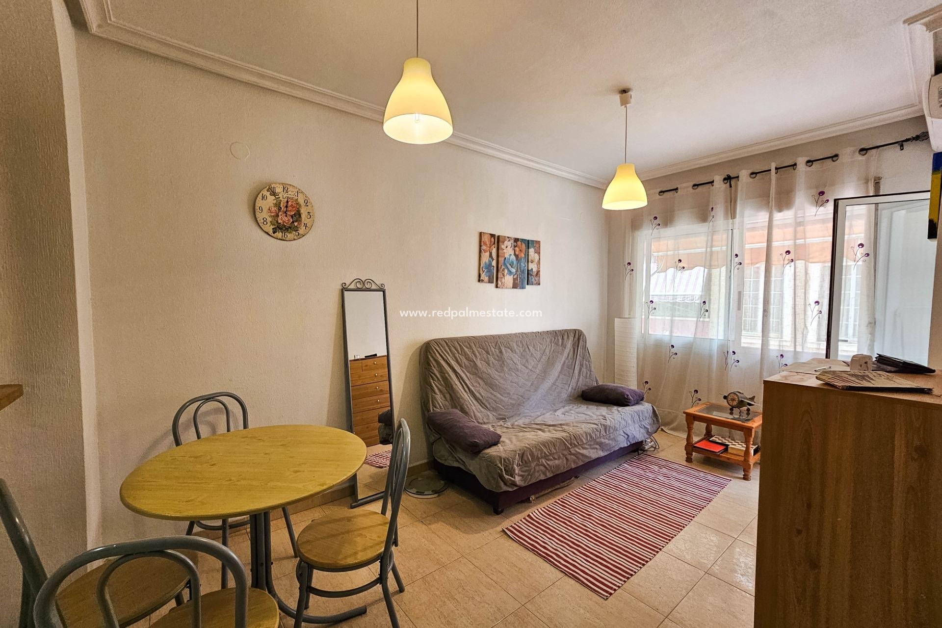 Reventa - Apartmentos -
Torrevieja