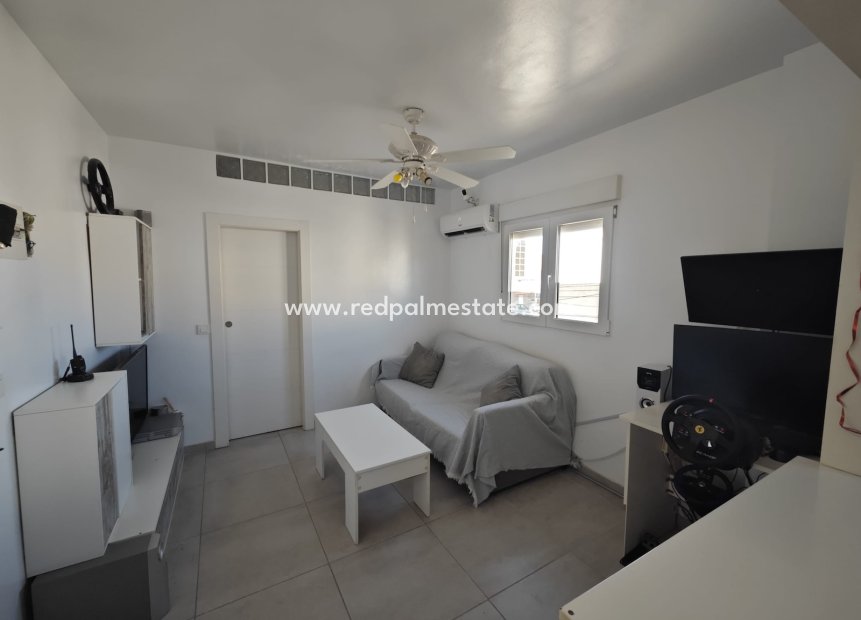 Reventa - Apartmentos -
Torrevieja