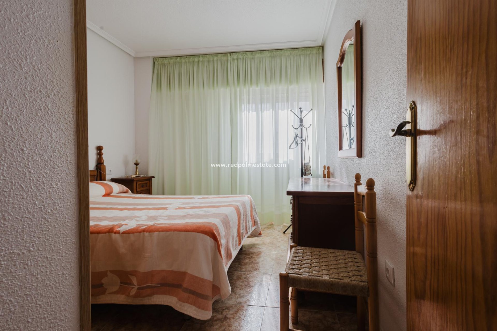 Reventa - Apartmentos -
Torrevieja