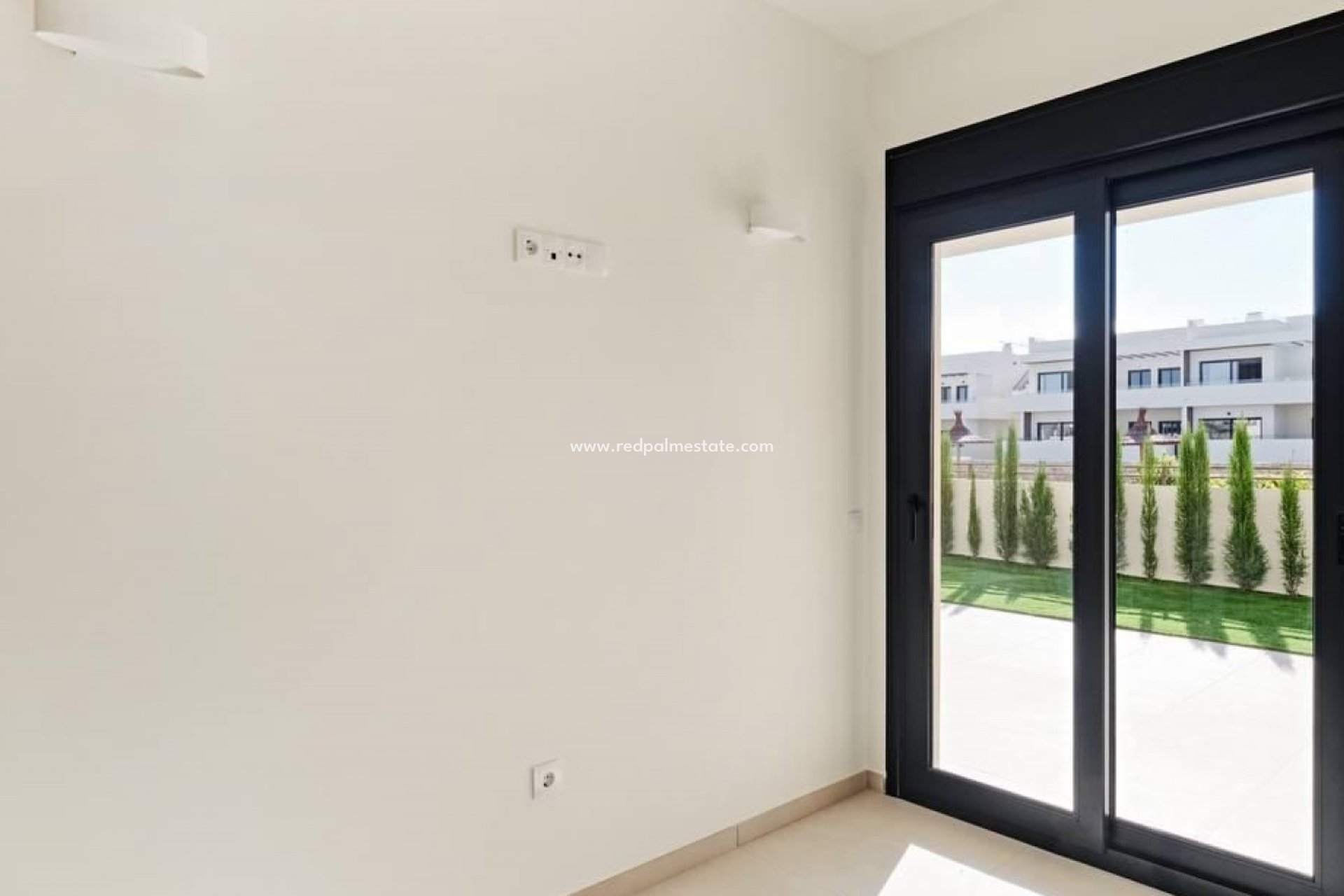 Reventa - Apartmentos -
Torrevieja