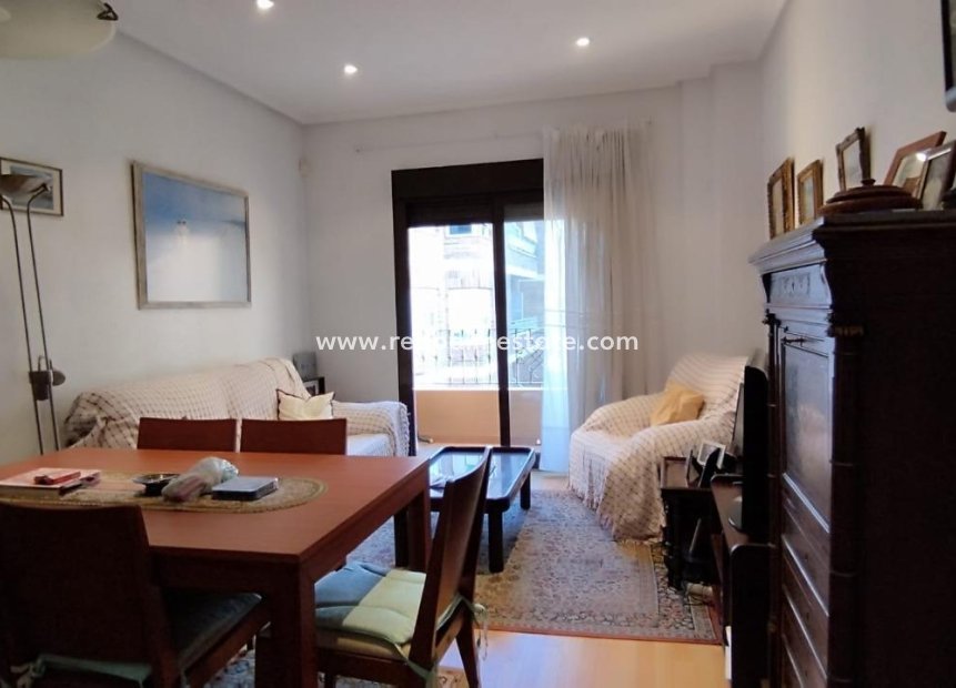 Reventa - Apartmentos -
Torrevieja