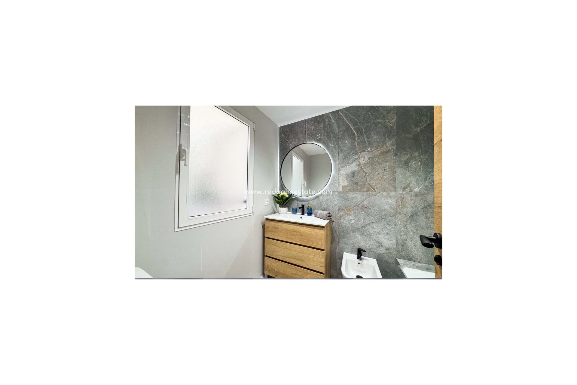 Reventa - Apartmentos -
Torrevieja