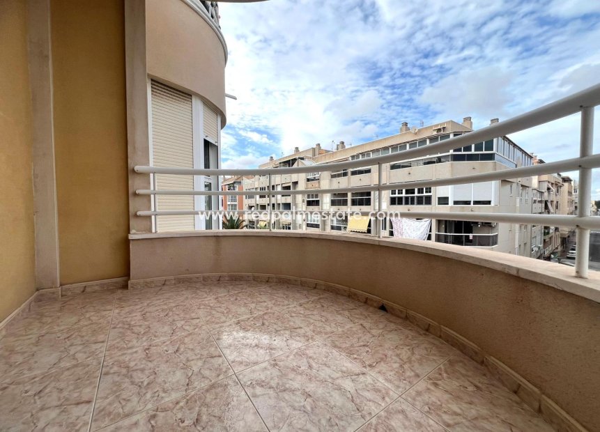Reventa - Apartmentos -
Torrevieja