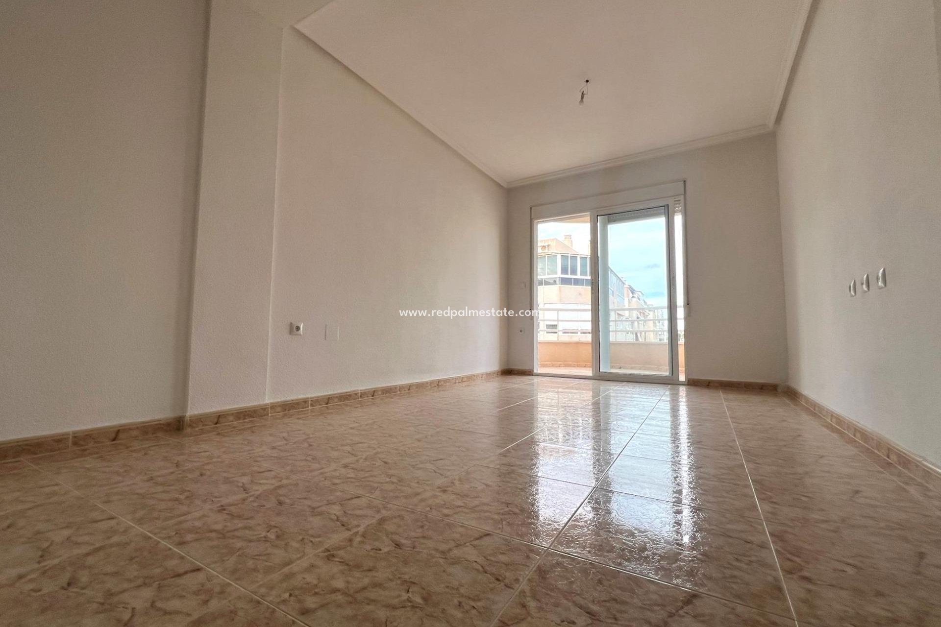 Reventa - Apartmentos -
Torrevieja