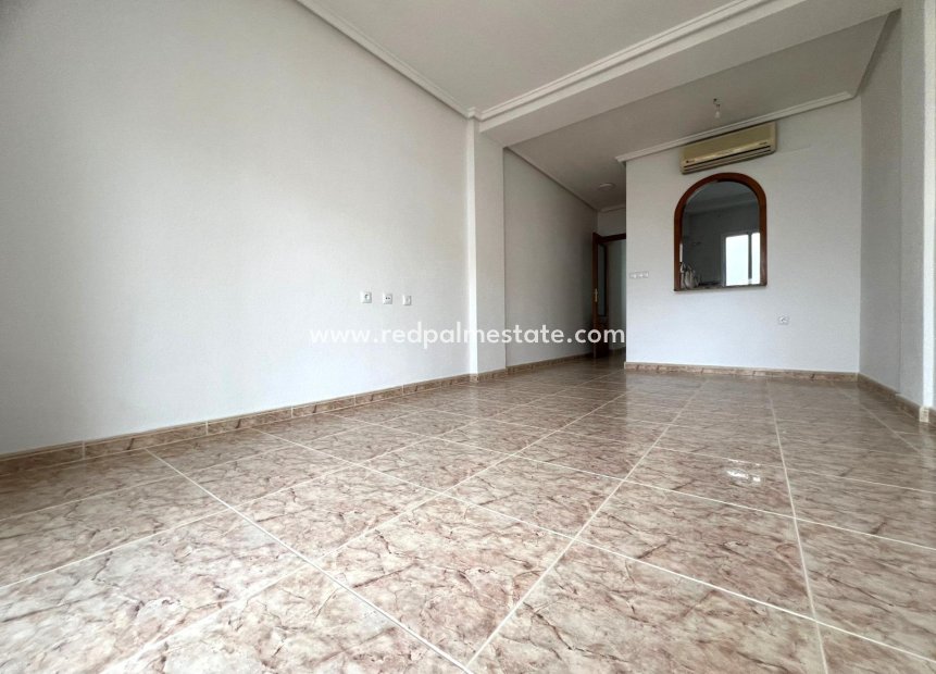 Reventa - Apartmentos -
Torrevieja