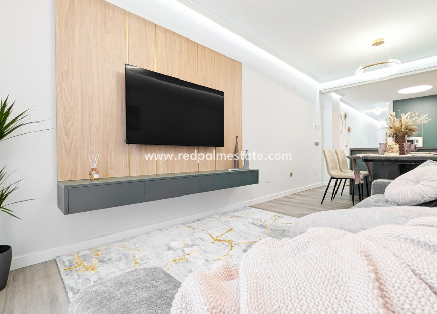 Reventa - Apartmentos -
Torrevieja