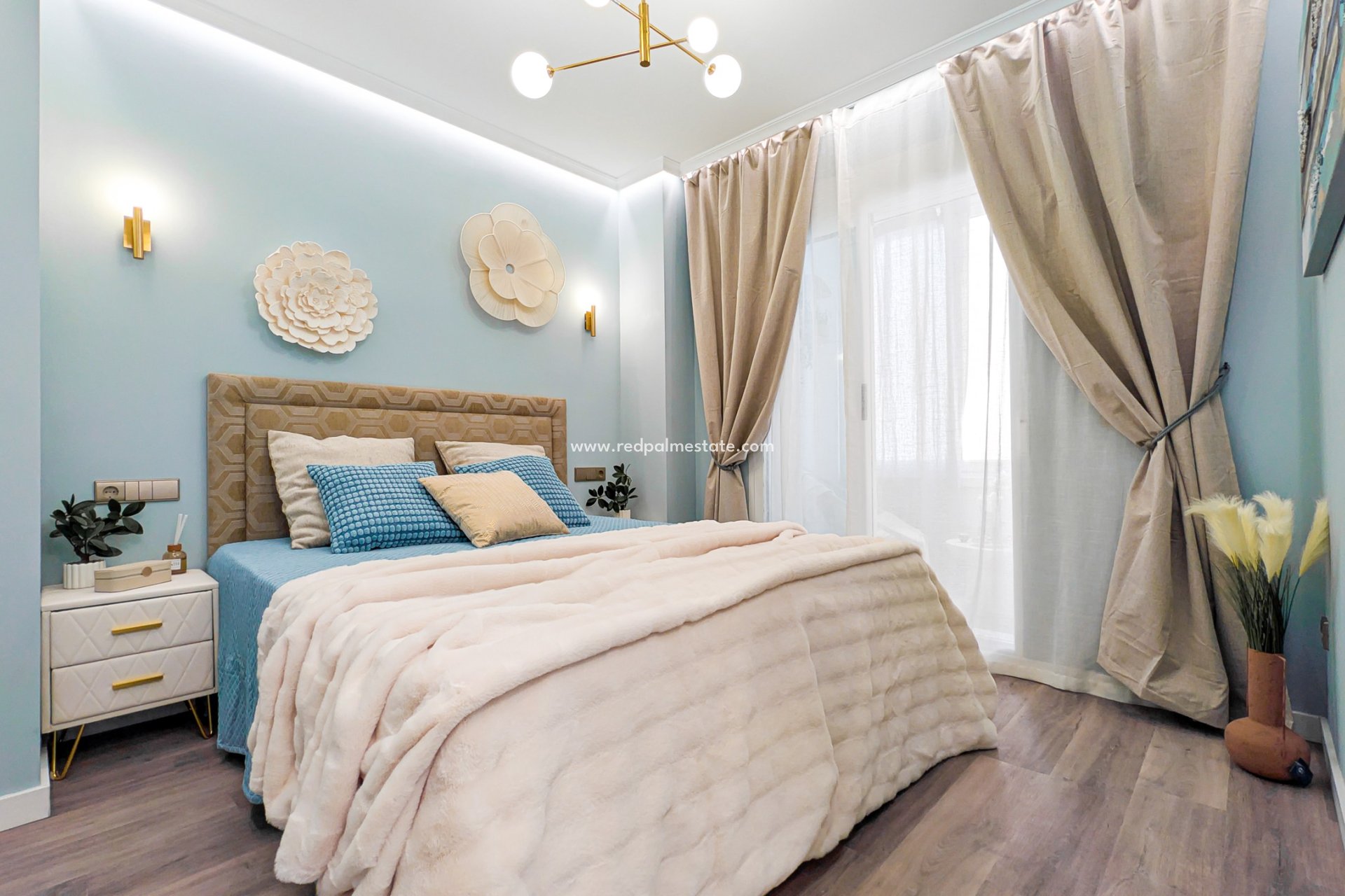 Reventa - Apartmentos -
Torrevieja