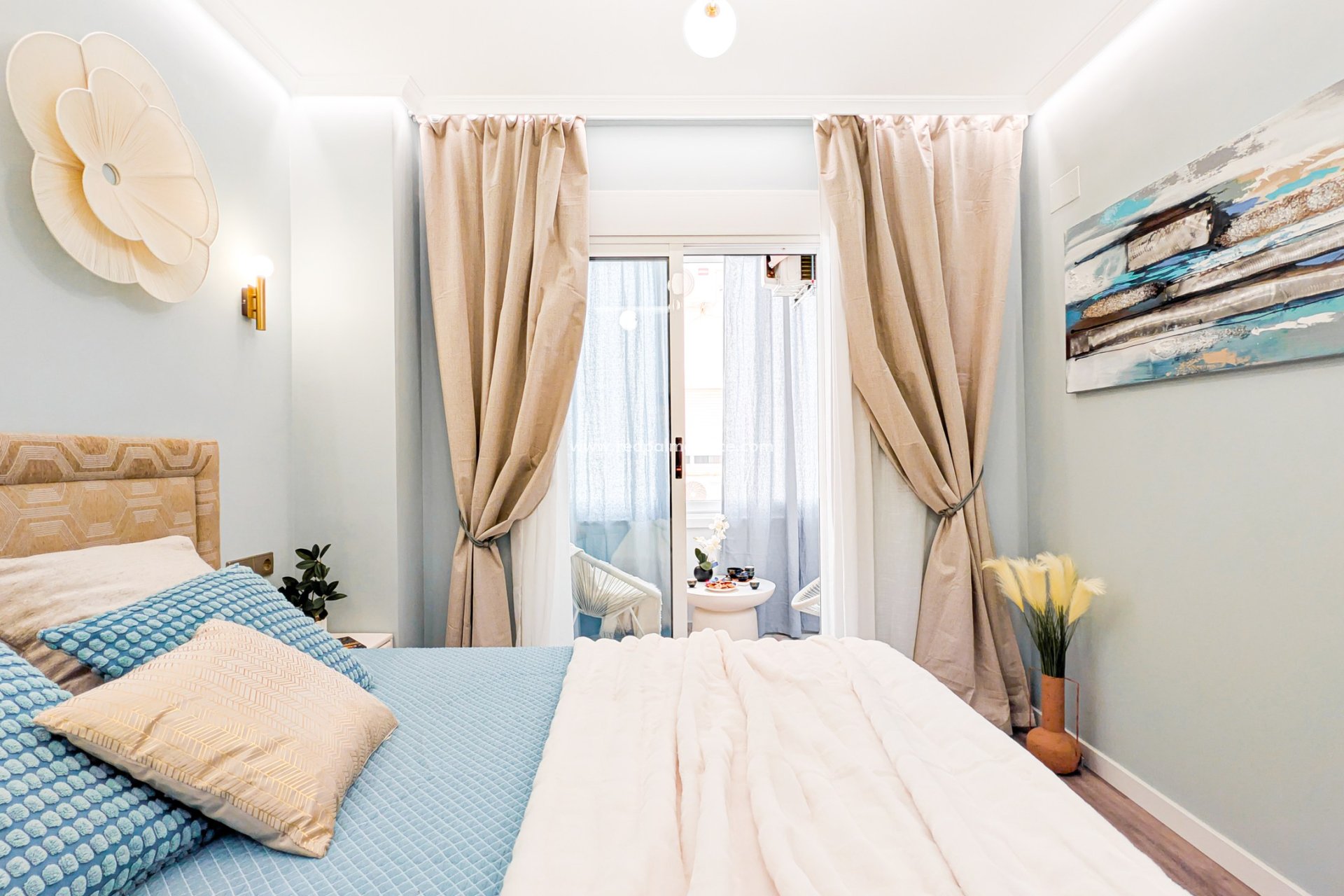 Reventa - Apartmentos -
Torrevieja