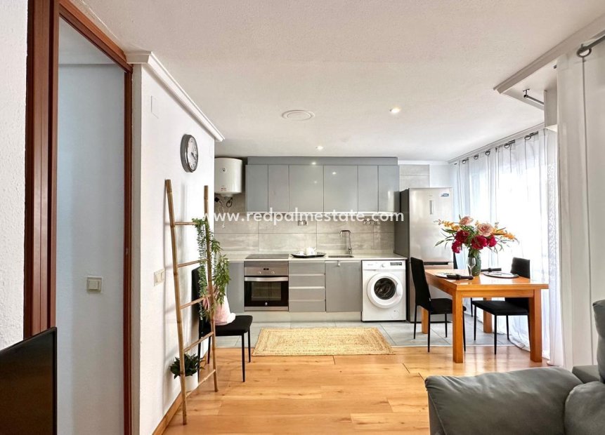 Reventa - Apartmentos -
Torrevieja