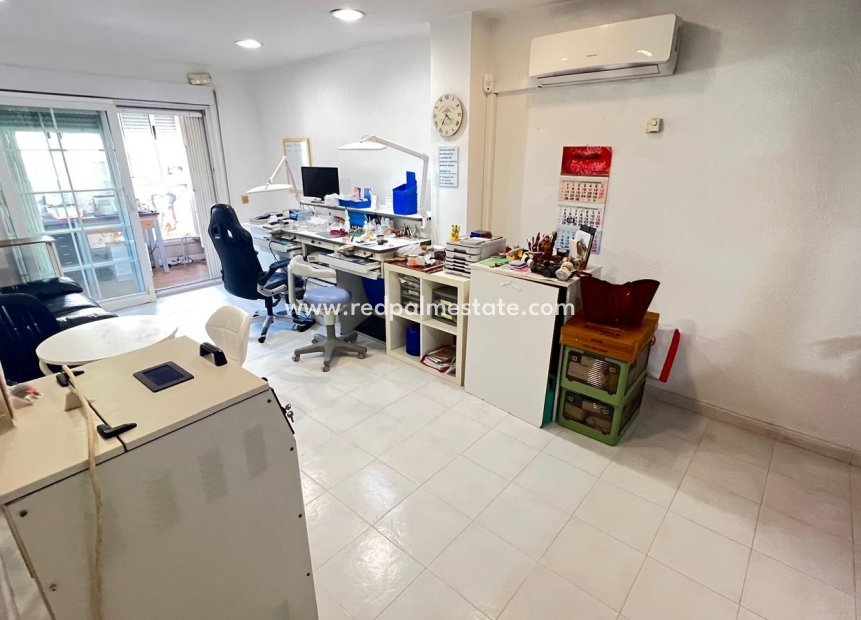 Reventa - Apartmentos -
Torrevieja