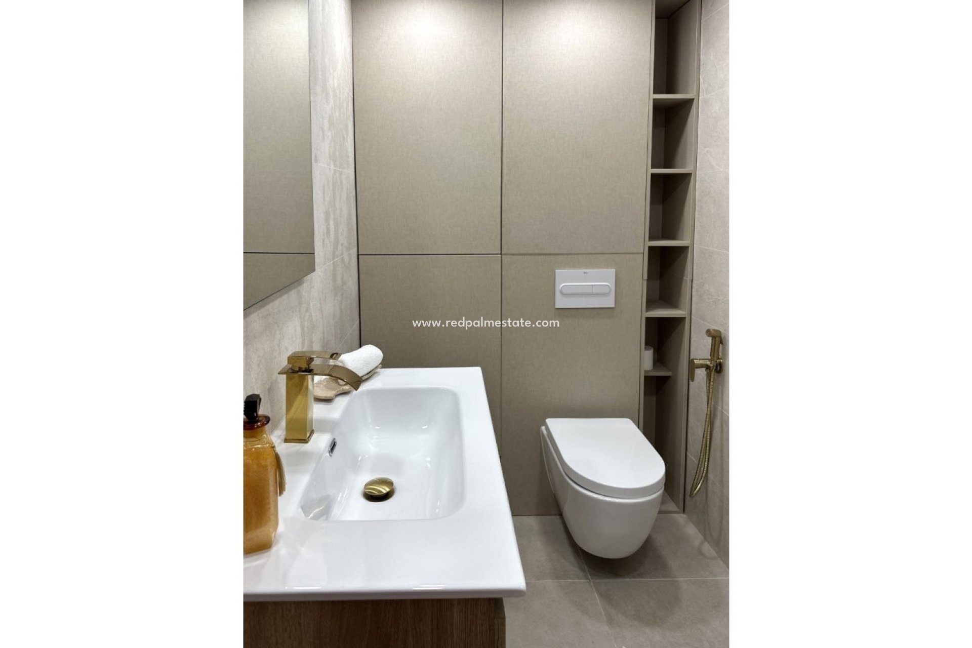 Reventa - Apartmentos -
Torrevieja