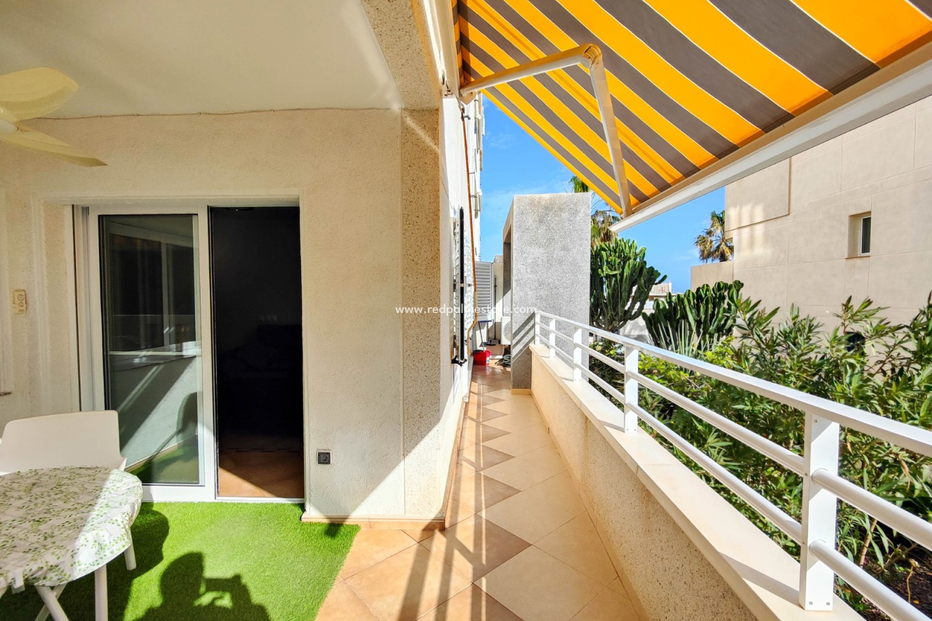 Reventa - Apartmentos -
Torrevieja