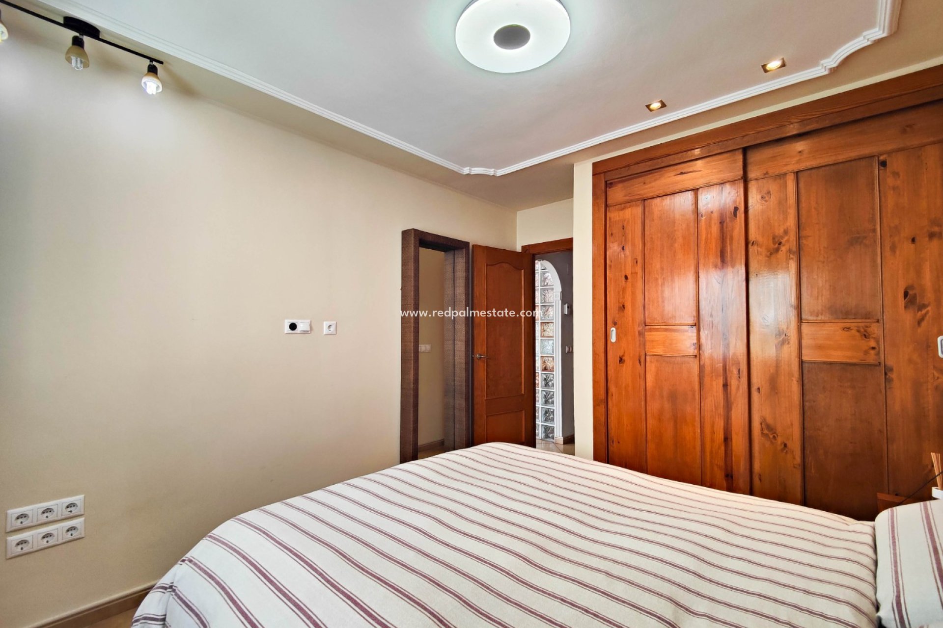 Reventa - Apartmentos -
Torrevieja