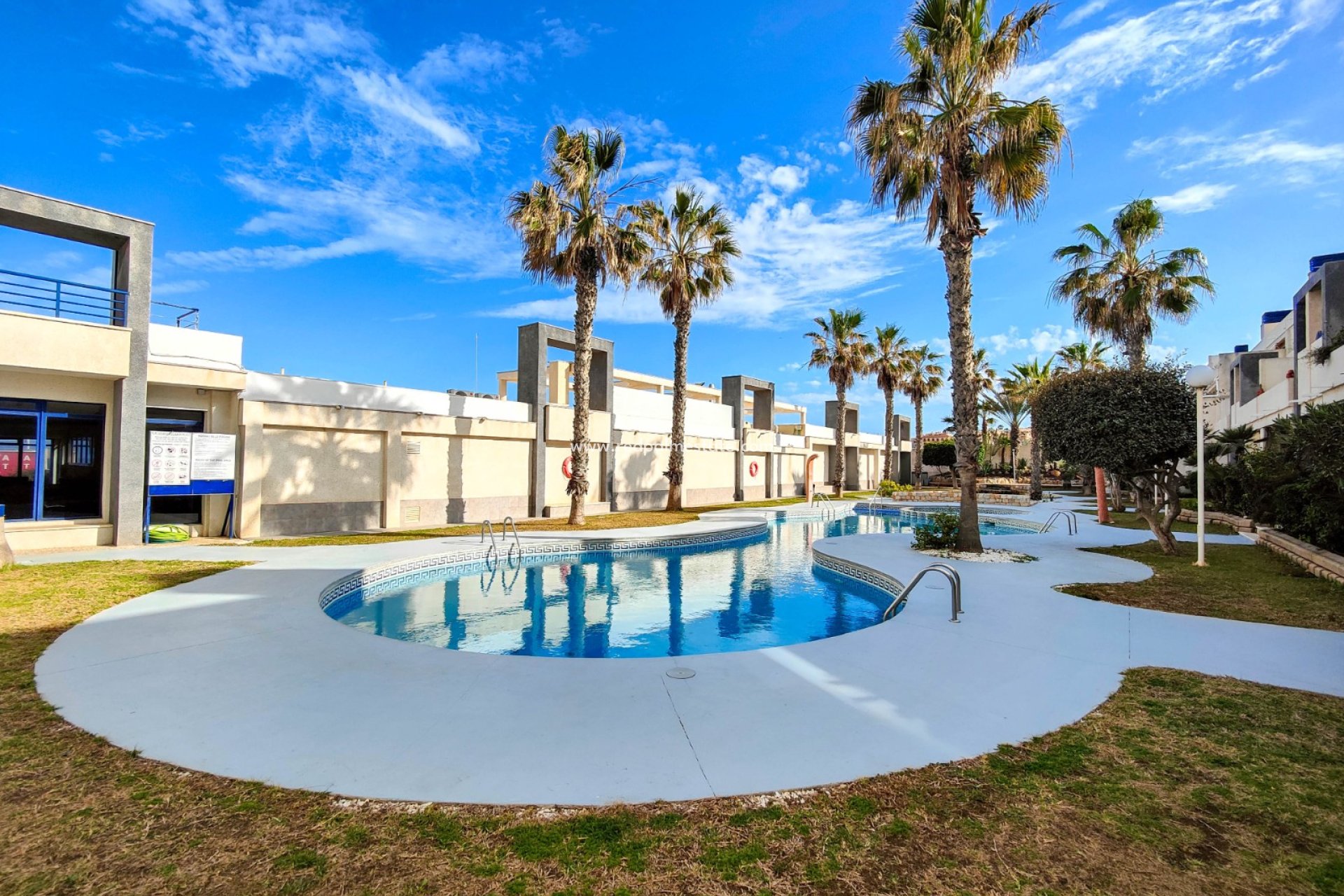 Reventa - Apartmentos -
Torrevieja