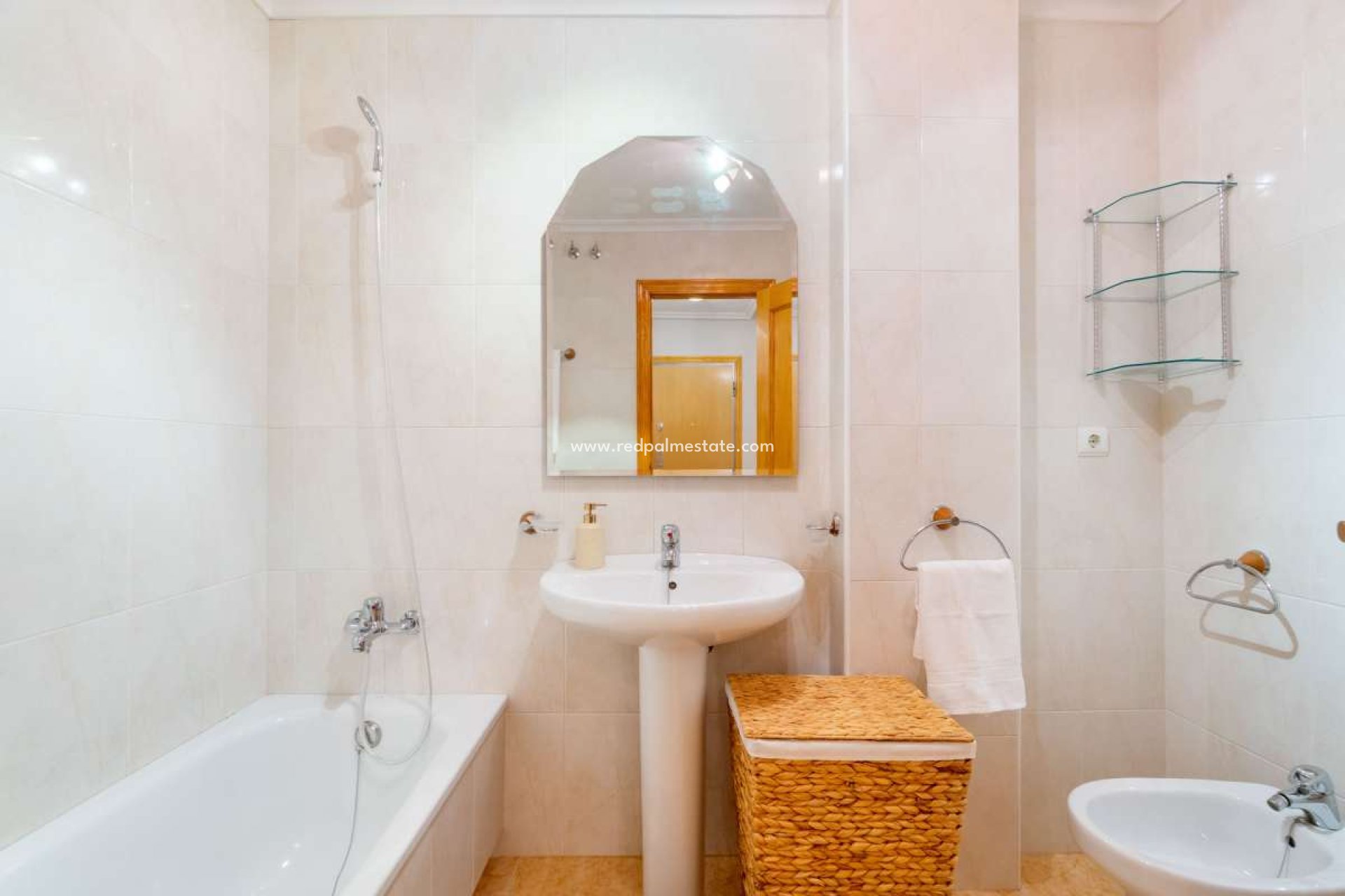 Reventa - Apartmentos -
Torrevieja