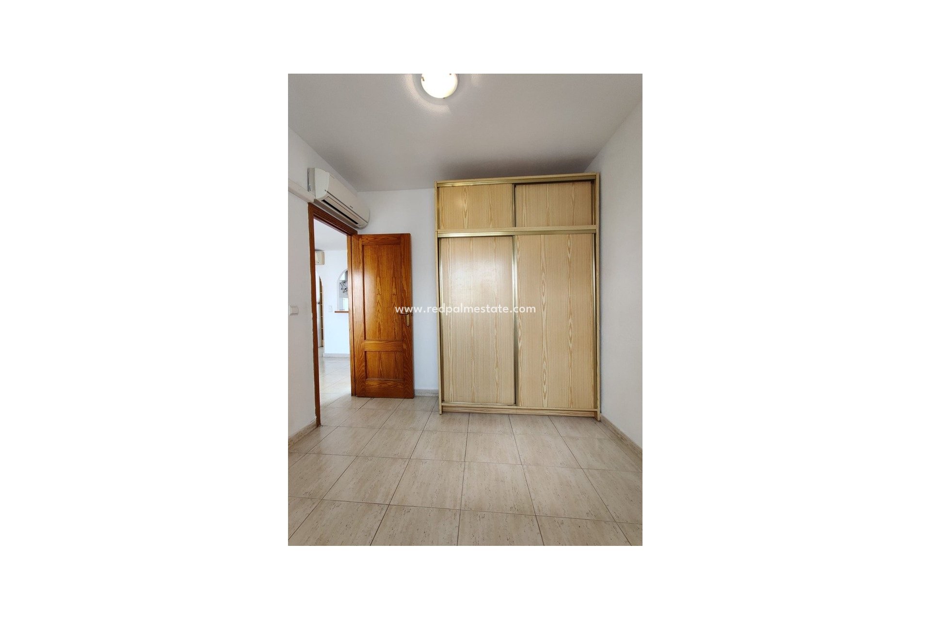 Reventa - Apartmentos -
Torrevieja