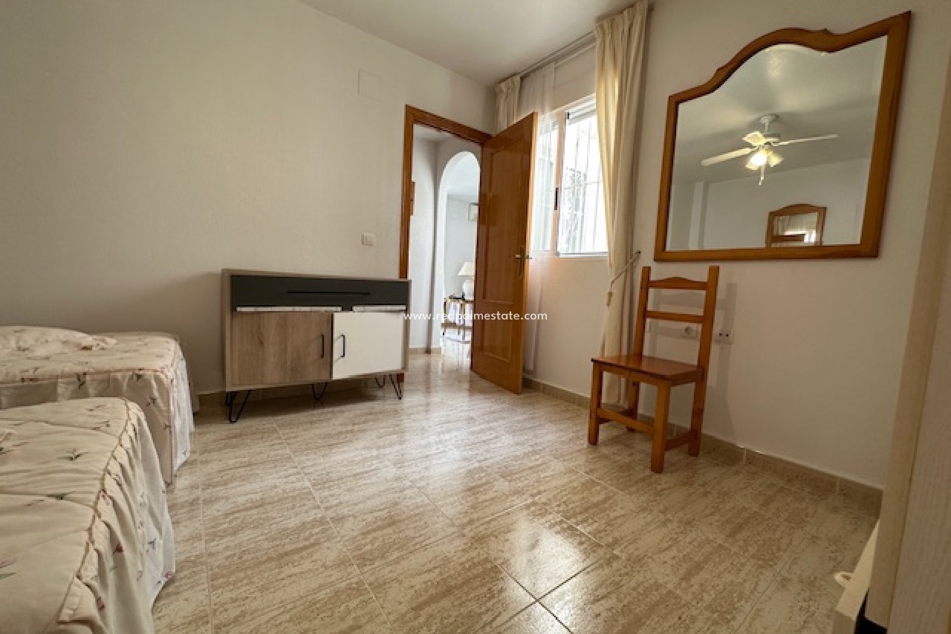 Reventa - Apartmentos -
Torrevieja