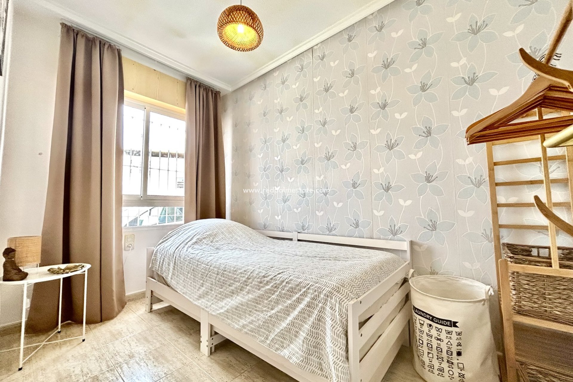 Reventa - Apartmentos -
Torrevieja