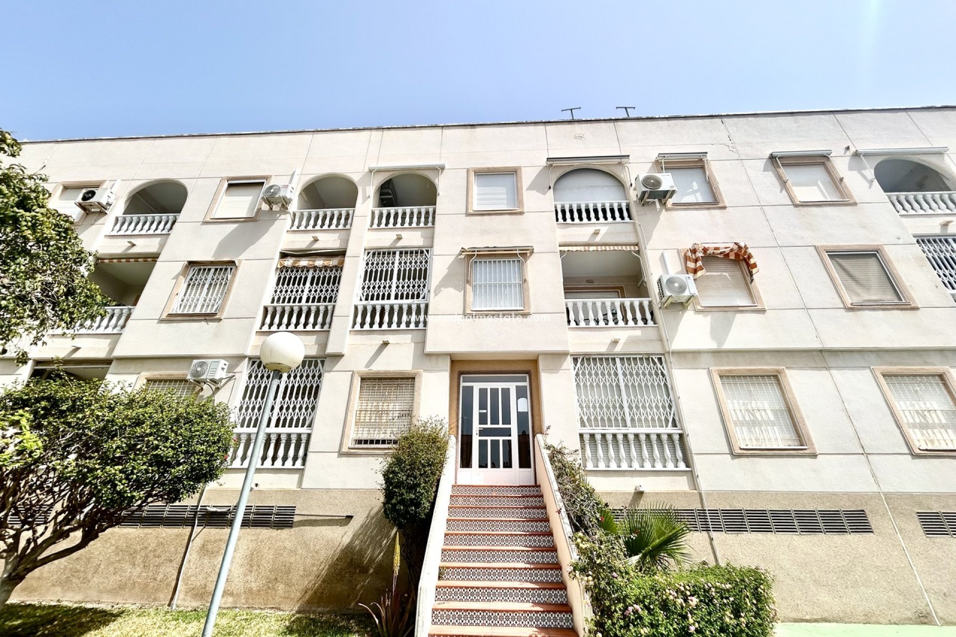 Reventa - Apartmentos -
Torrevieja