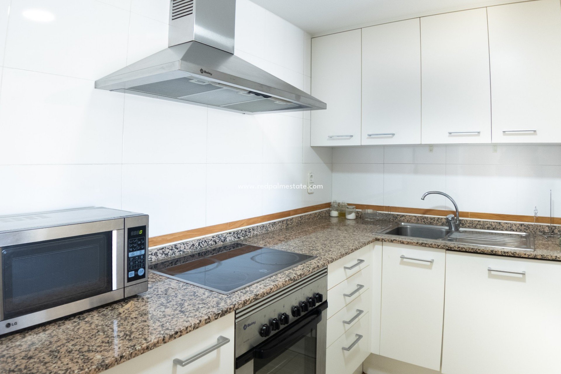 Reventa - Apartmentos -
Villajoyosa - Benidorm