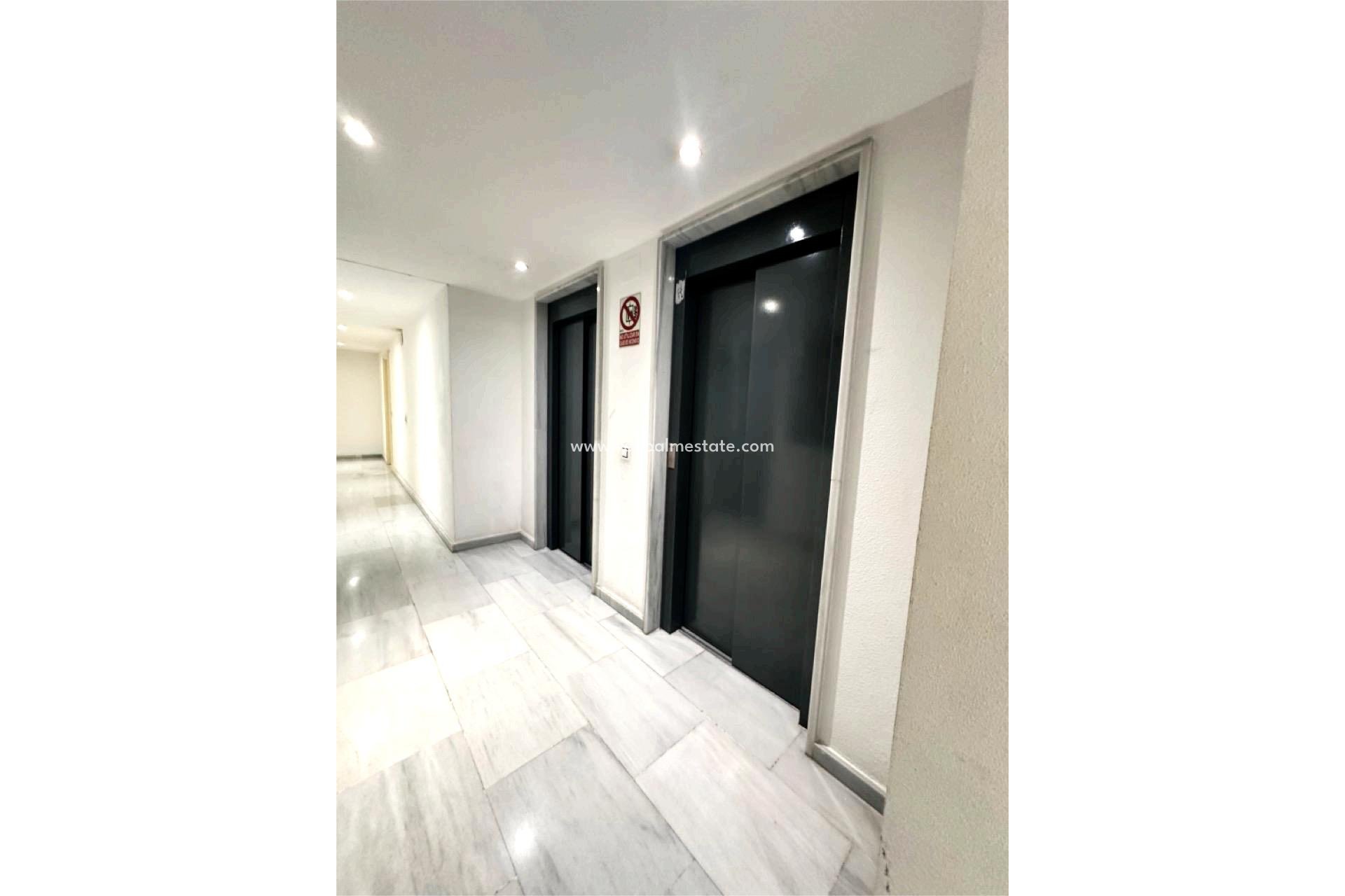 Reventa - Apartmentos -
Villajoyosa - Costa Blanca