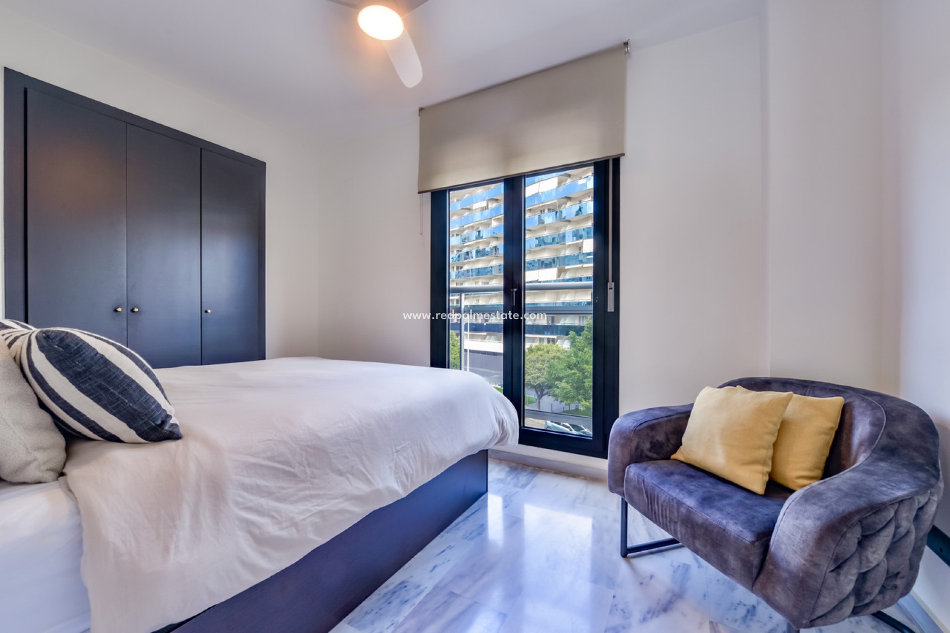 Reventa - Apartmentos -
Villajoyosa - La Cala