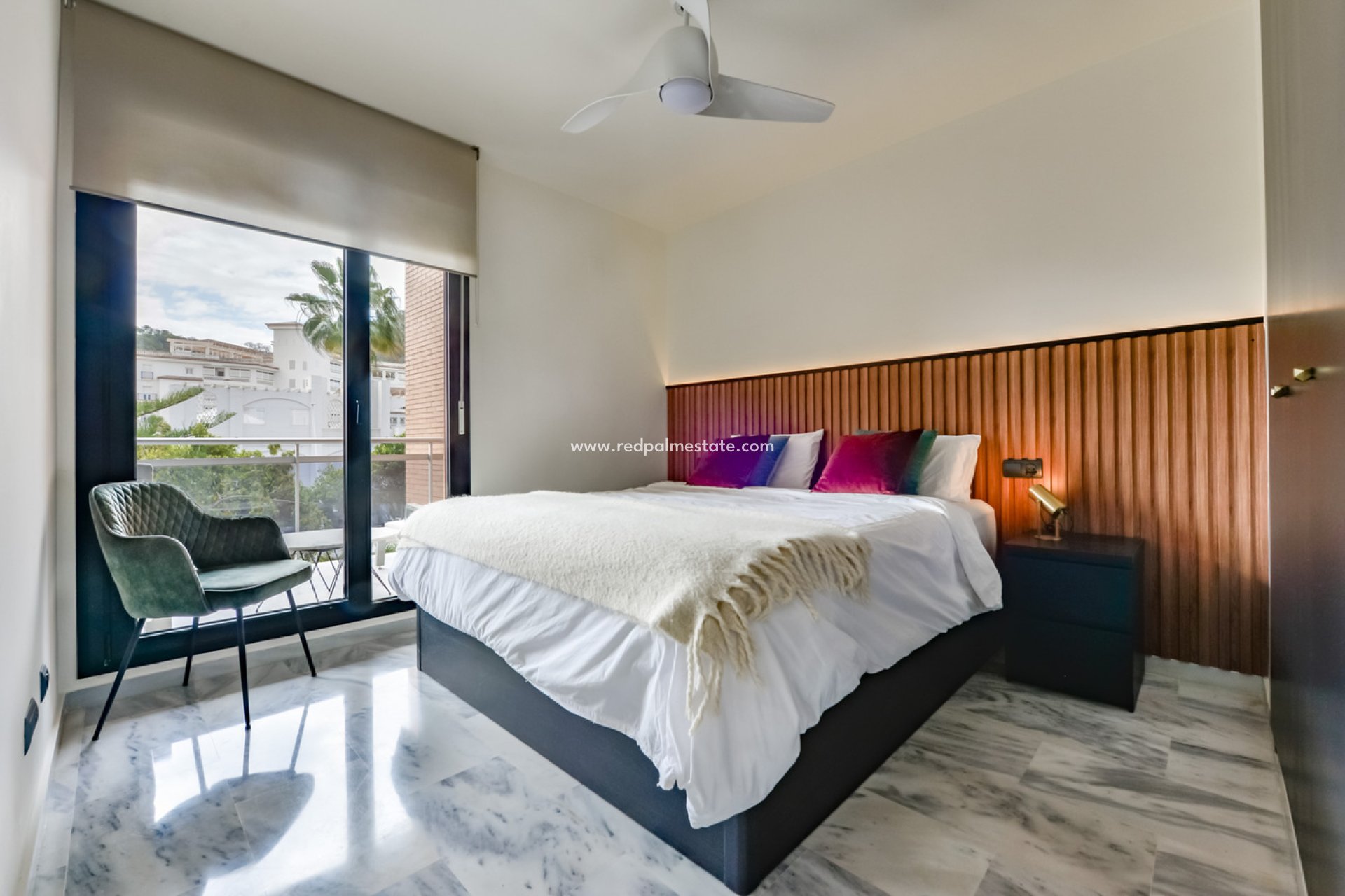 Reventa - Apartmentos -
Villajoyosa - La Cala