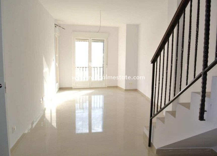 Reventa - Apartmentos -
Villena - Inland