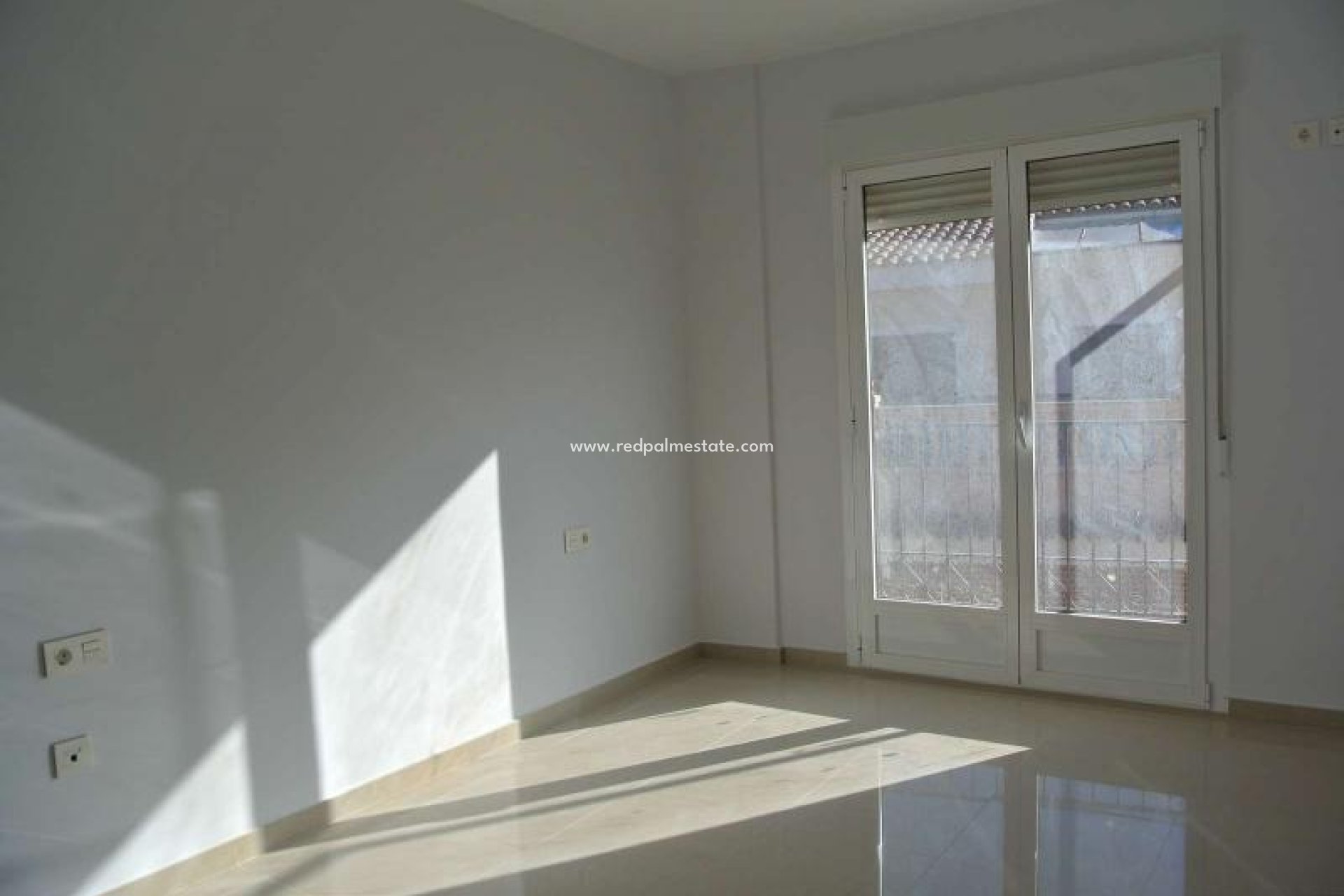 Reventa - Apartmentos -
Villena - Inland
