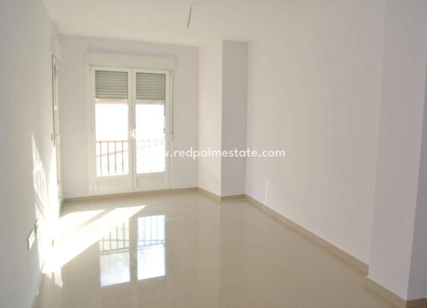 Reventa - Apartmentos -
Villena - Inland
