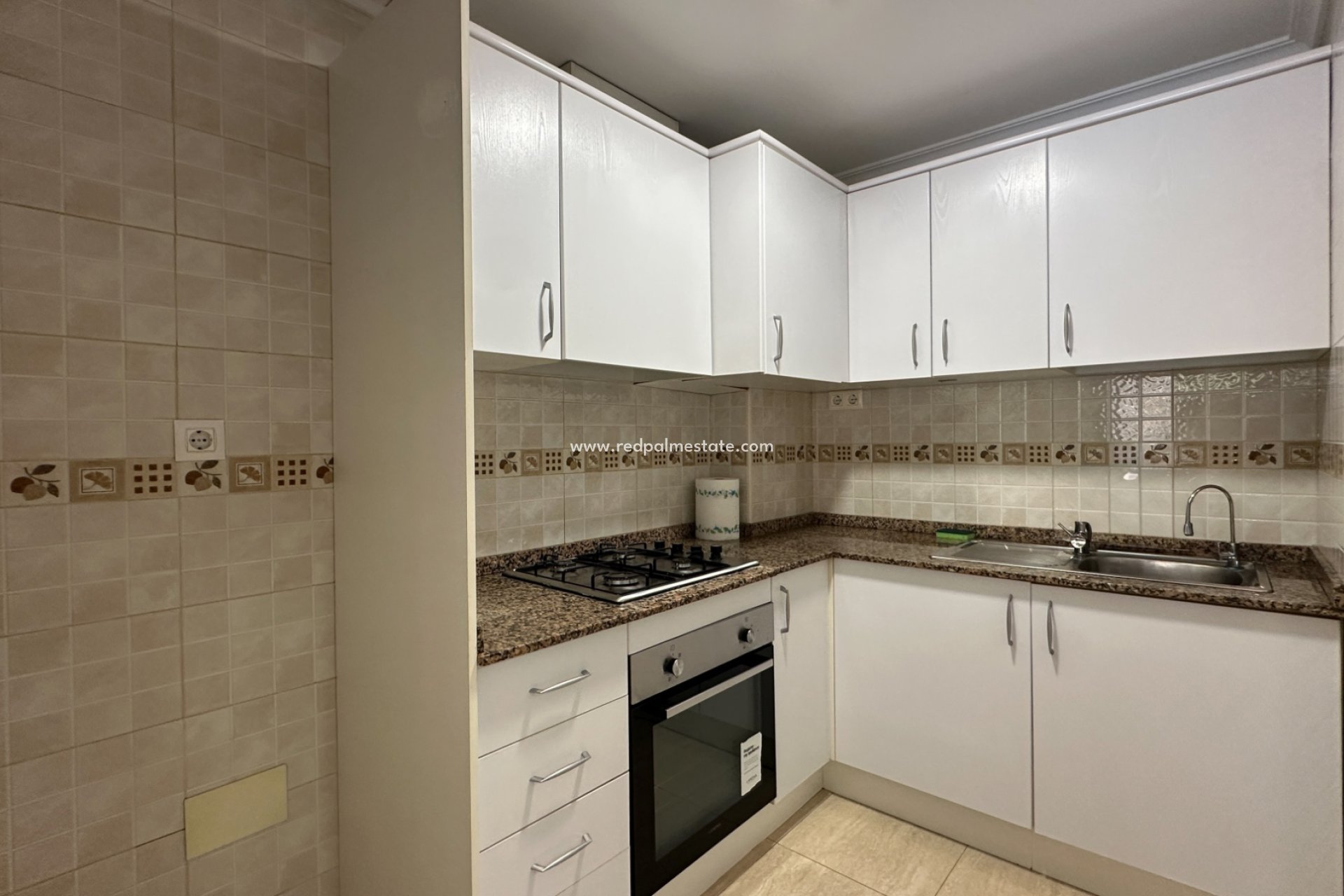 Reventa - Bungalow -
Daya Nueva - Costa Blanca