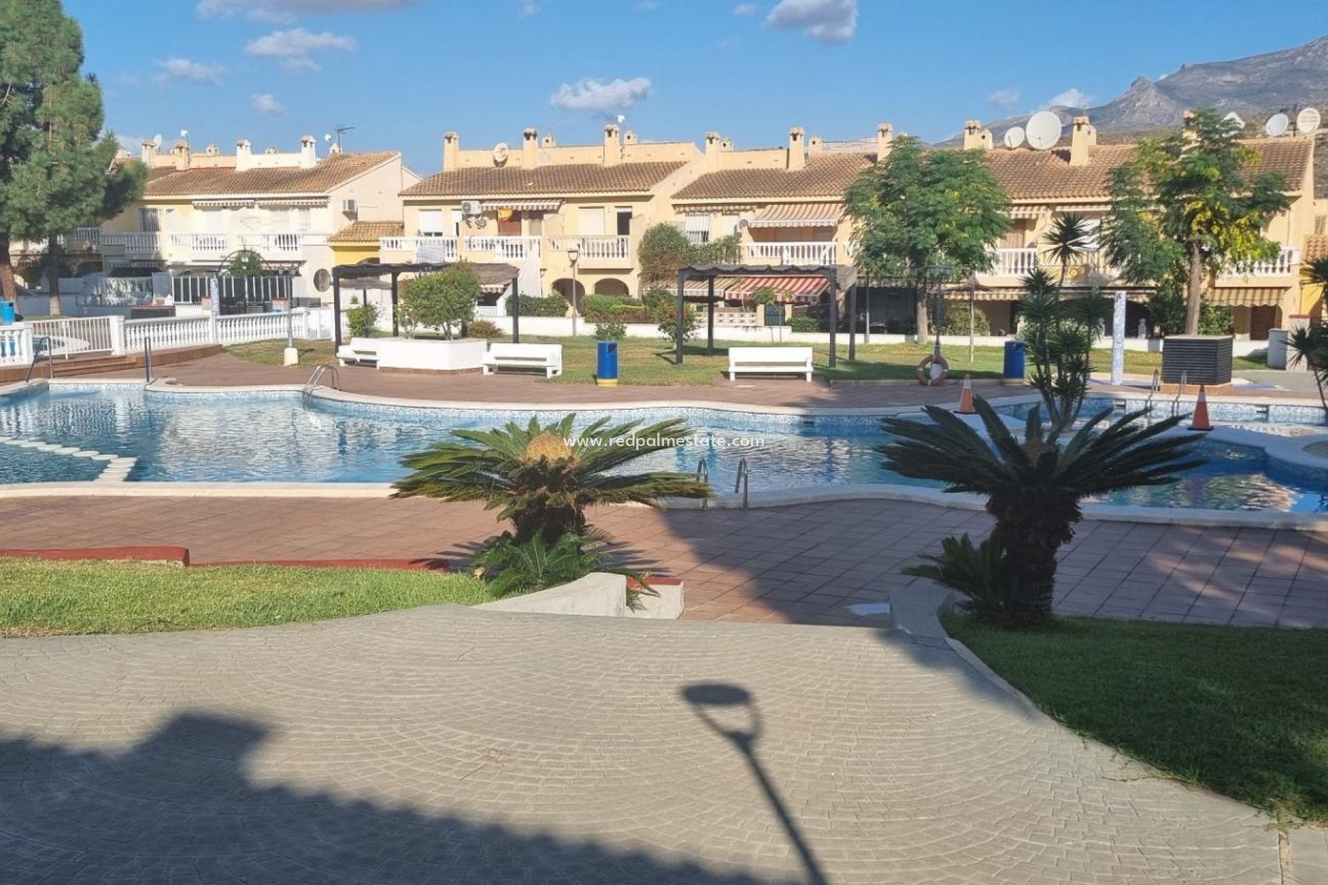 Reventa - Bungalow -
El Campello - Pueblo Acantilado-lanuza