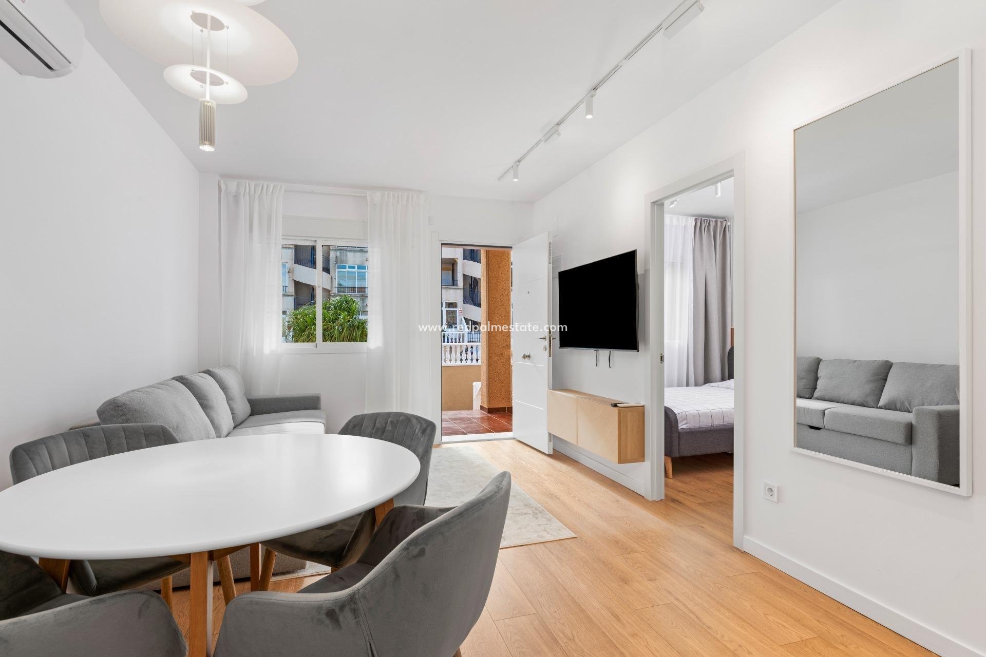 Reventa - Bungalow -
Orihuela Costa - La Ciñuelica