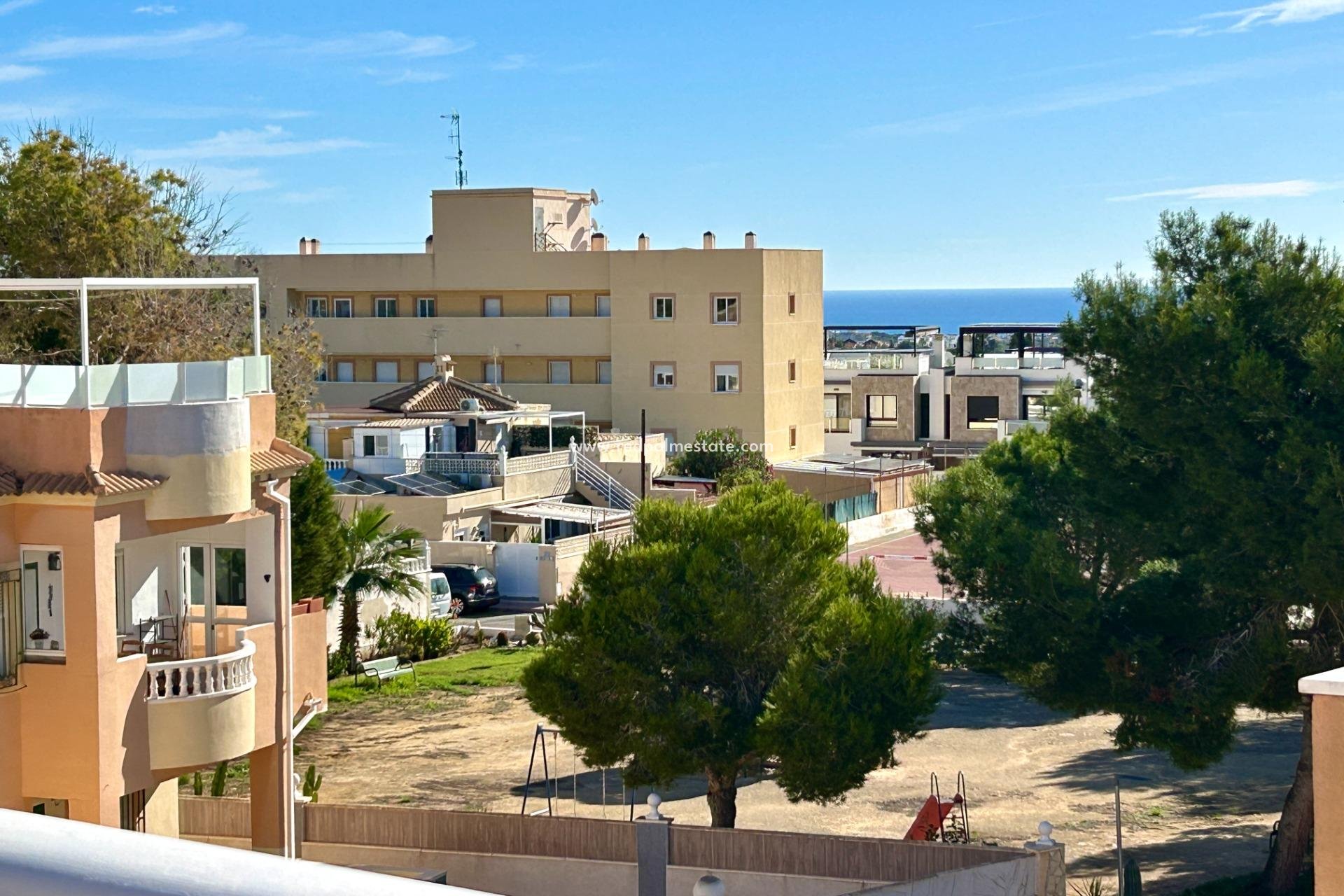 Reventa - Bungalow -
Orihuela Costa - Lomas De Don Juan