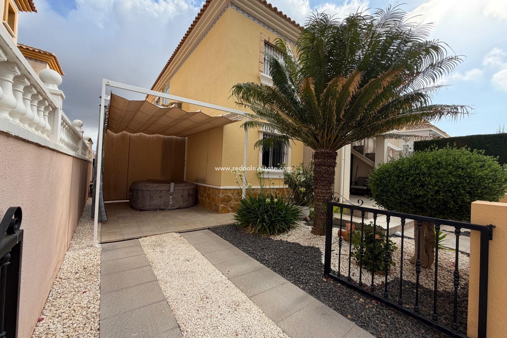 Reventa - Bungalow -
Orihuela Costa - Los Dolses