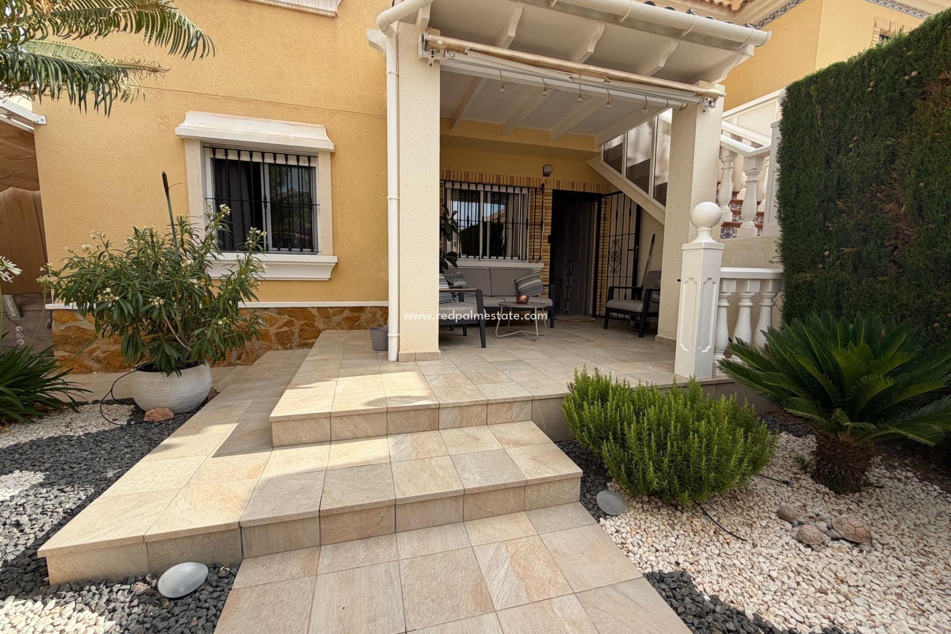 Reventa - Bungalow -
Orihuela Costa - Los Dolses