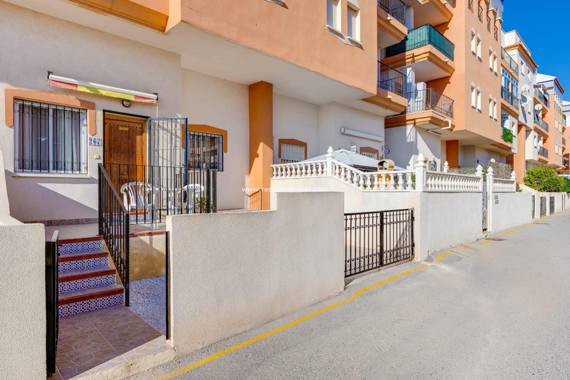 Reventa - Bungalow -
Orihuela Costa - Playa Flamenca